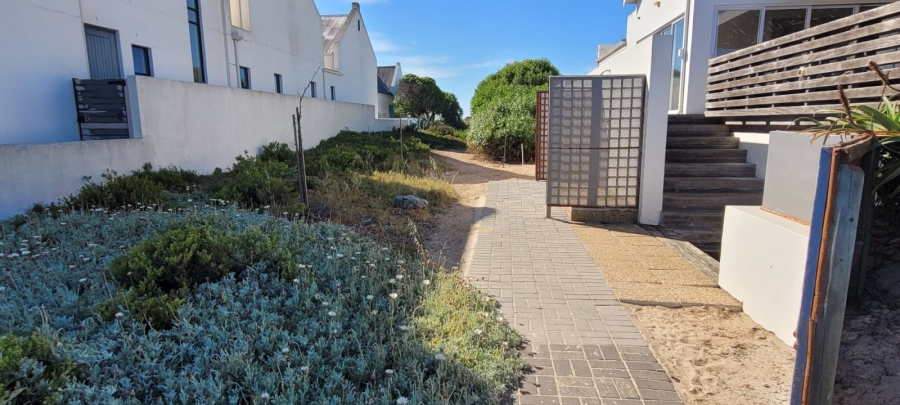 4 Bedroom Property for Sale in Golden Mile Western Cape